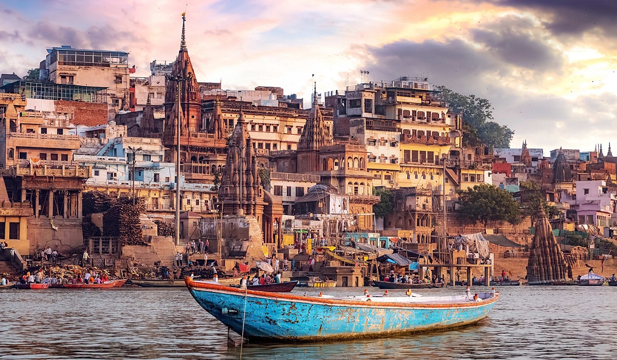 Hotels in Varanasi , premium hotels in varanasi , river view hotel in varanasi, palace on Ganges in varanasi , Ganges hotel in Varanasi, Heritage hotel in varanasi , 3 star hotel, 2star hotel , kashi hotel , premium guest house in Varanasi, palace in varanasi , city hotel varanasi , near kashi vishwanath dham , kashi vishwanath corridor hotel, near Annapurna hotel , budget stay in varanasi, budget hotel in varanasi, Ganges view hotel, river ganga hotel , hotel on Ganges, hotel on ganga ,hotel in dashashwamedh , spa hotel in varanasi , ayurvedic spa , vegetarian restaurant in varanasi,